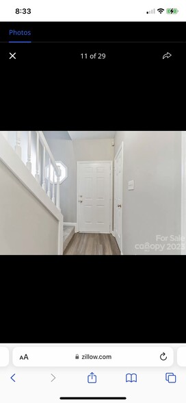 Building Photo - 7811 Lennoxshire Ln