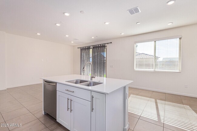 Building Photo - 20357 W Hillcrest Blvd