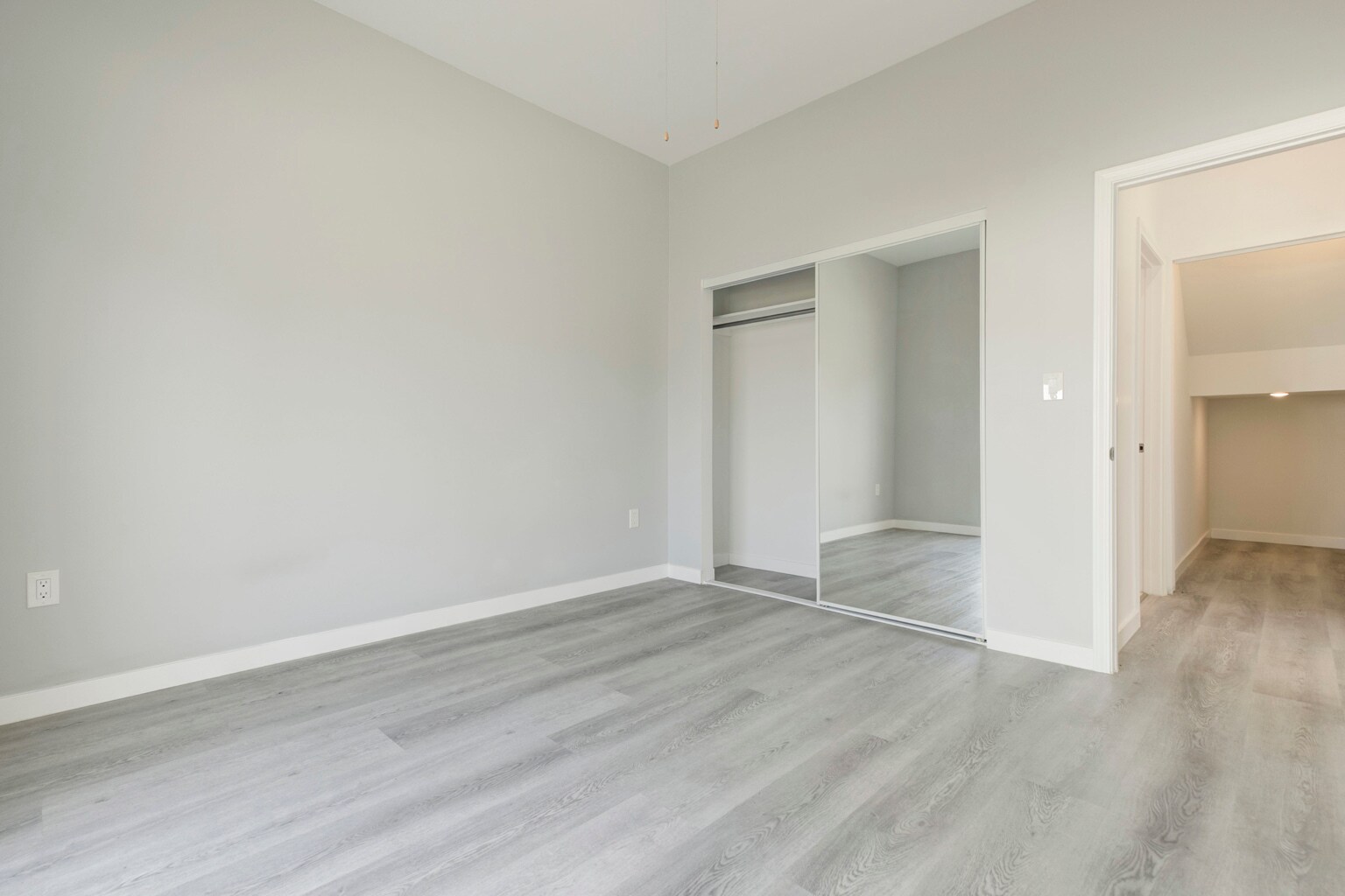 Building Photo - 10499 Yolanda Ave