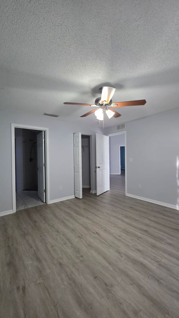 Building Photo - ** COMING SOON ** 3 Bedroom 2 Bath Single Family Home in South Daytona