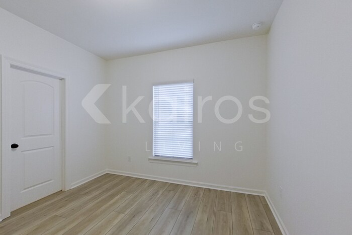 Building Photo - 119 Carencro St