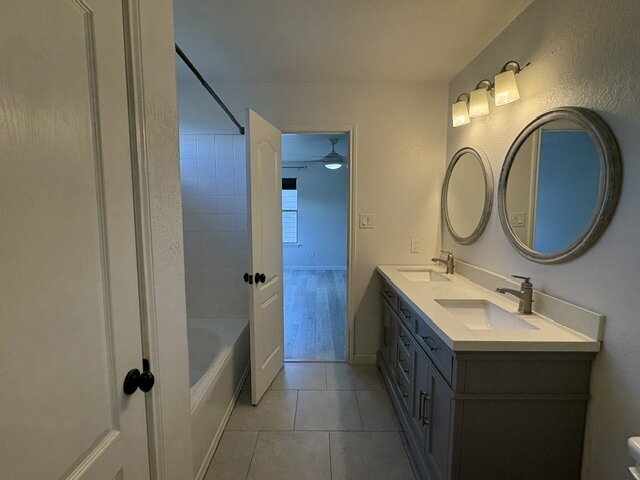 Building Photo - Move In Ready 3 Bedroom Near UTSA, La Cantera and The Rim