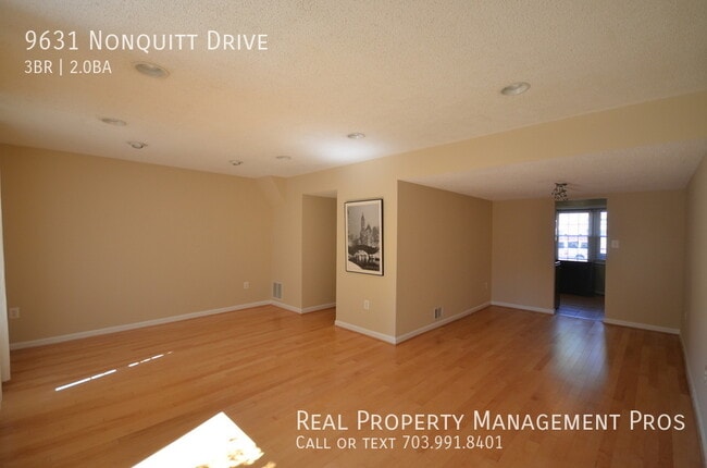 Building Photo - 9631 Nonquitt Dr