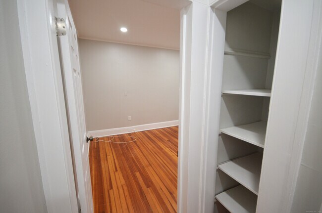 Building Photo - 68 Westfield Ave