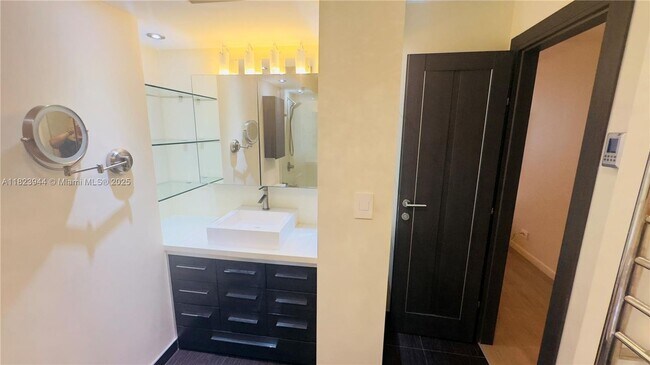 Building Photo - 251 174th St