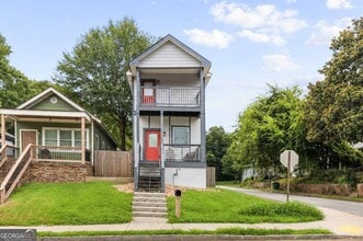 Building Photo - 494 Rockwell St SW