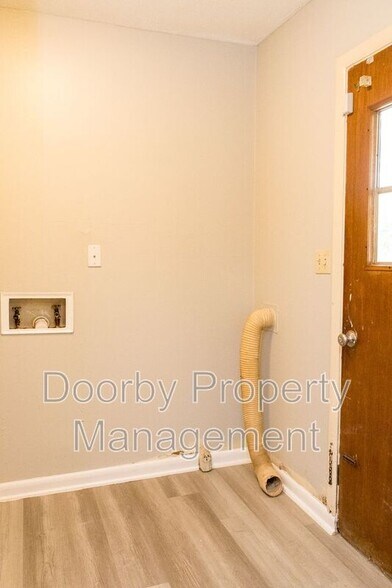 Building Photo - 5038 Cameron Ln