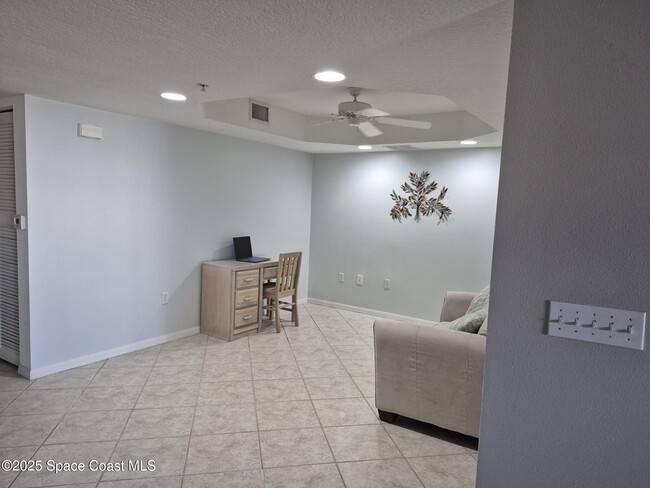 Building Photo - 8921 Lake Dr