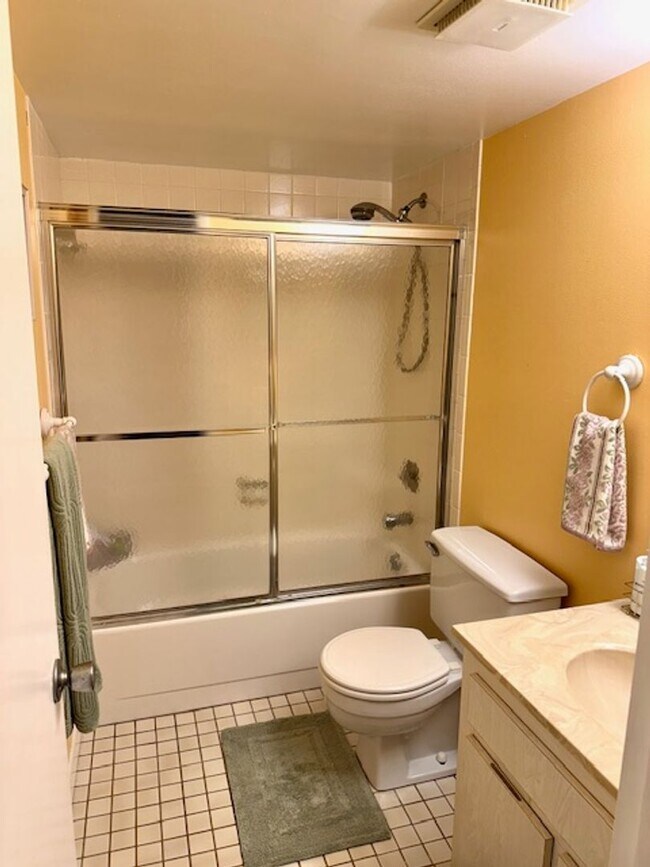 Building Photo - 2BD/2BA, NORTH INDIALANTIC CONDO IN PALM C...