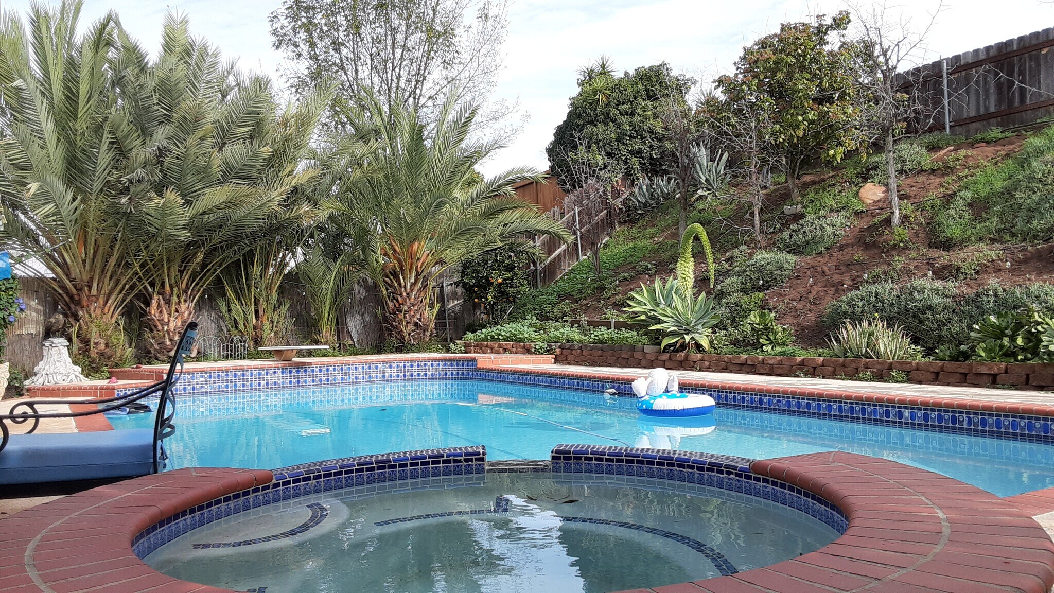 Building Photo - 15157 Jenell St