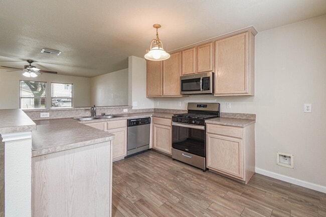 Building Photo - 19807 Mallard Point Ct