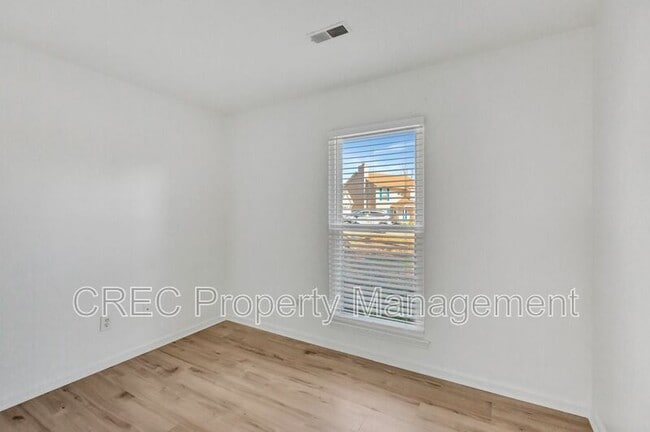 Building Photo - 8557 S Waccamaw Ct