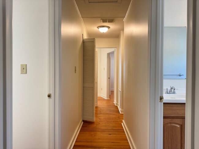 Building Photo - 13230 CR 1308