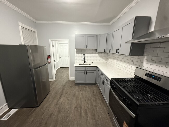 Building Photo - 1006 Spruce St