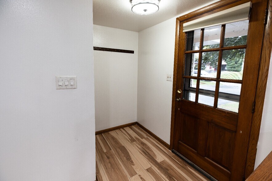 Building Photo - 8684 N 62nd St