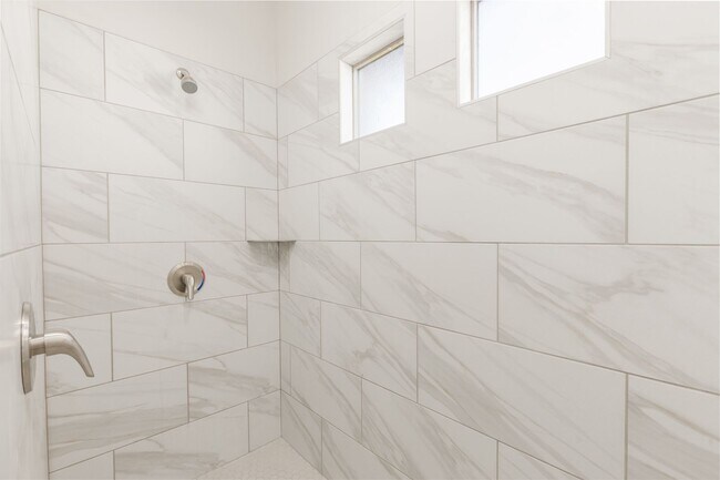 Building Photo - 2027 W 380 S