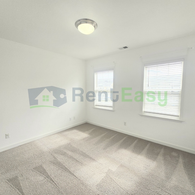 Building Photo - 2107 Steiner St