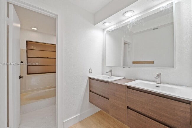 Building Photo - 6633 NW 179th Terrace