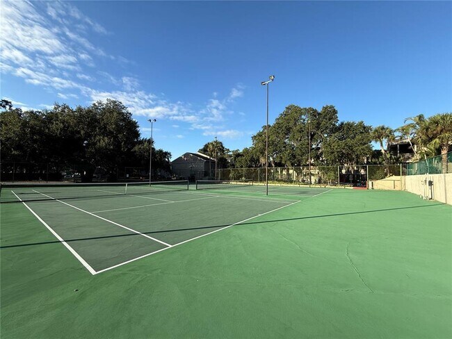 Building Photo - 425 Wymore Rd