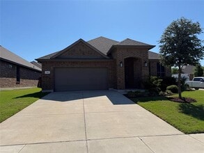 Building Photo - 157 Wagon Wheel Dr