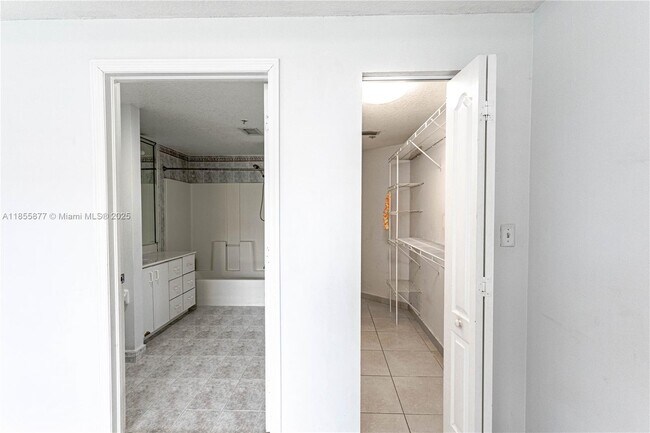 Building Photo - 17405 NW 75th Pl