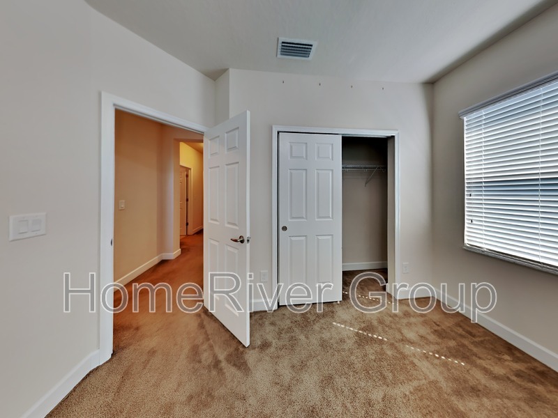 Building Photo - 10459 Flagstaff Falls Ave