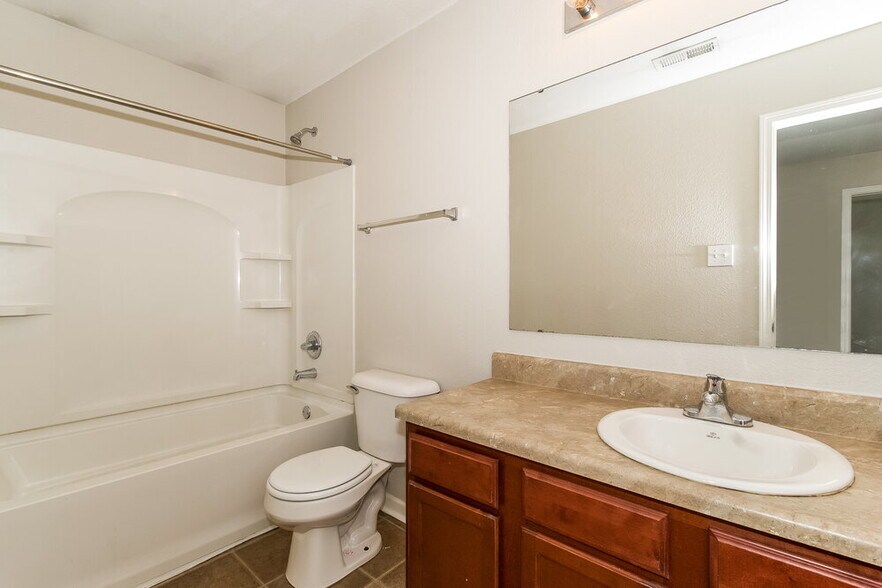 Building Photo - 8024 Gathering Ln
