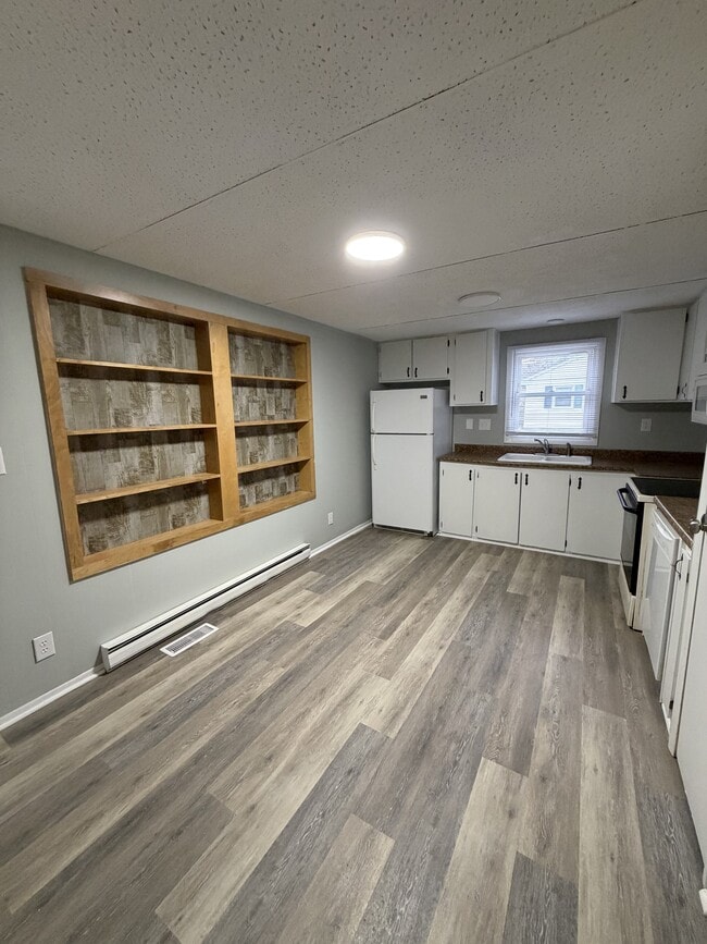 Building Photo - 30554 Cannon Dr