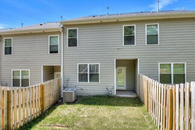 Building Photo - 846 Quaint Parish Cir