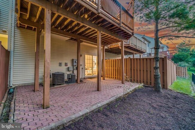 Building Photo - 25840 Kirkwood Square