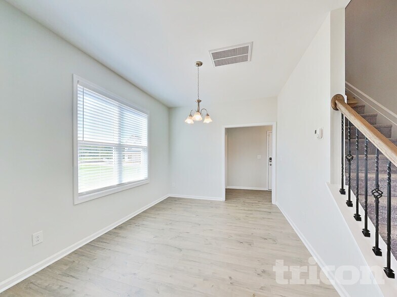 Building Photo - 192 Olde Pl