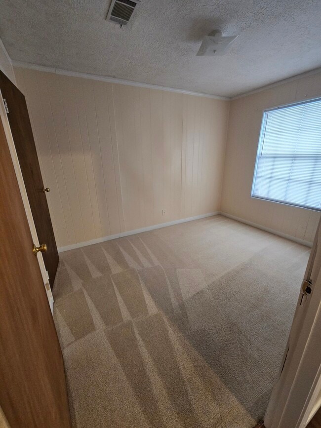 Building Photo - 619 Morrell St