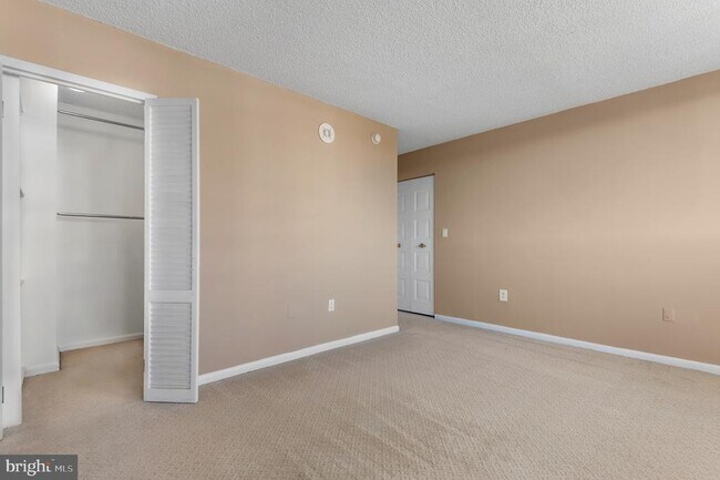 Building Photo - 205 E Joppa Rd