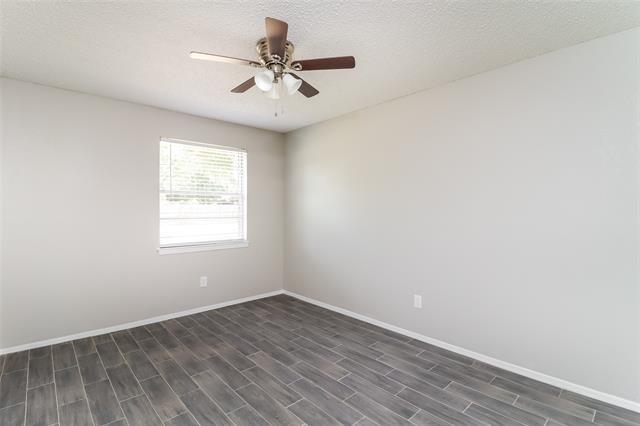 Building Photo - 4000 School Hill Cir