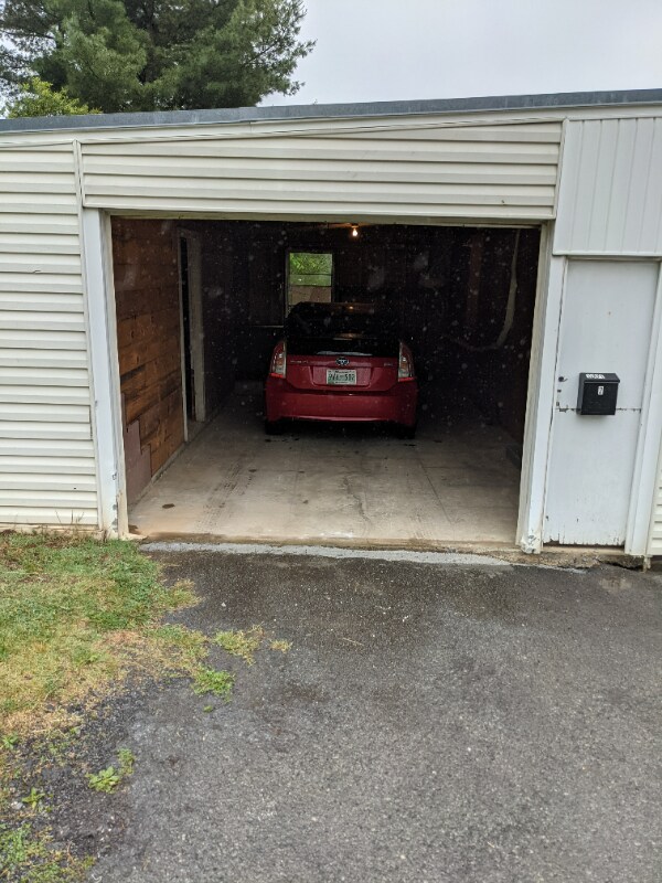 Building Photo - 1001 E Main St