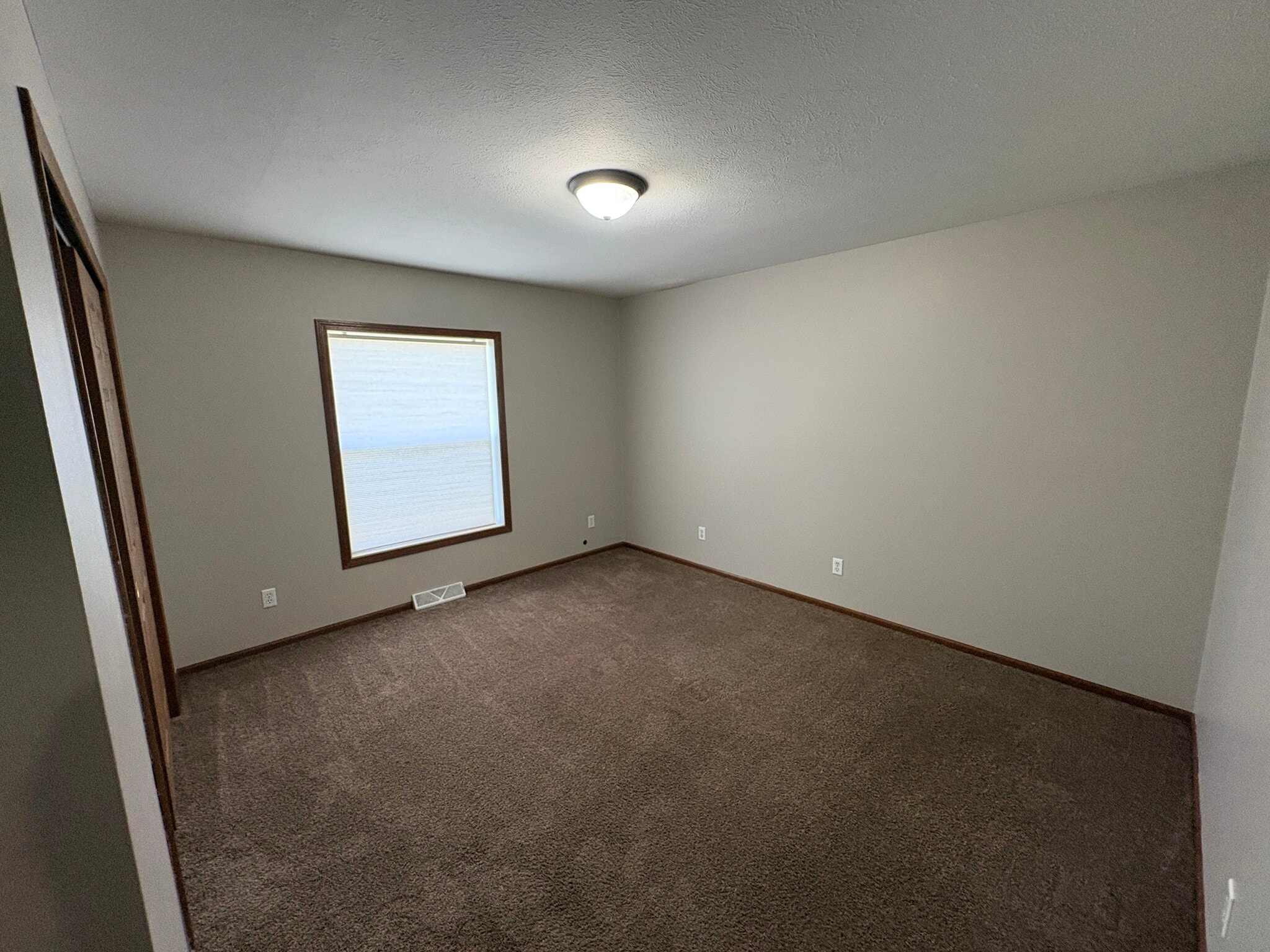 Building Photo - 19515 Carter Ln