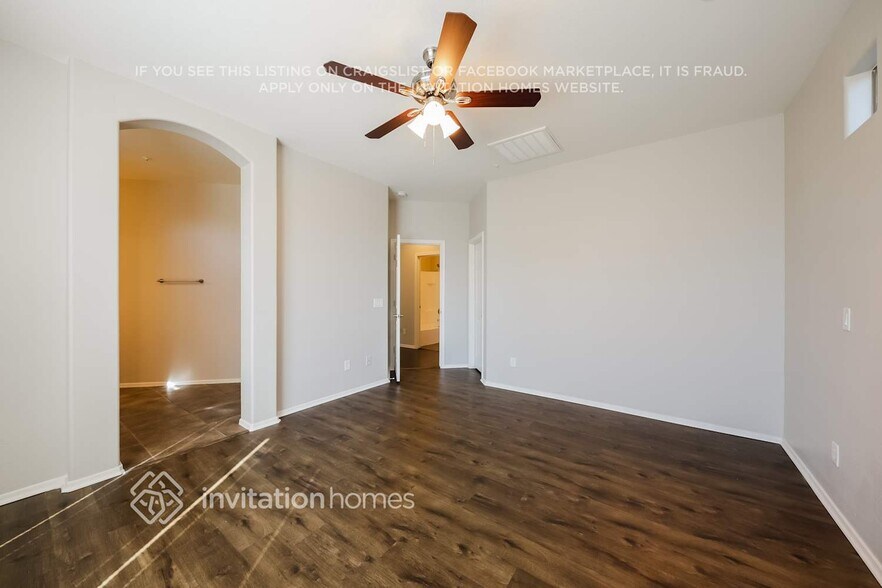 Building Photo - 12737 W Pasaro Dr