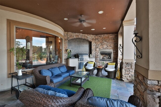 Building Photo - 22 Post Shadow Estate Dr