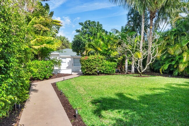 Building Photo - 439 28th St