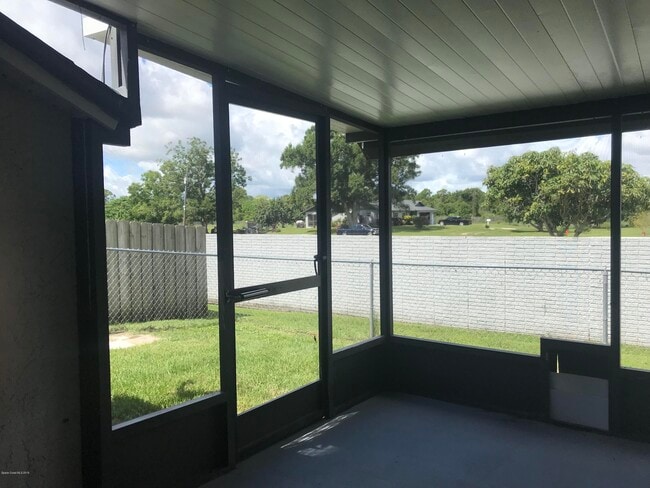 Building Photo - 1319 George Edwards Ct