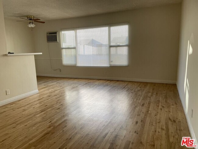 Building Photo - 1137 Wilcox Pl