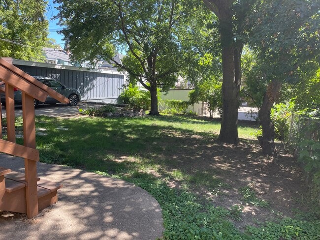 Building Photo - 4923 Chicago St