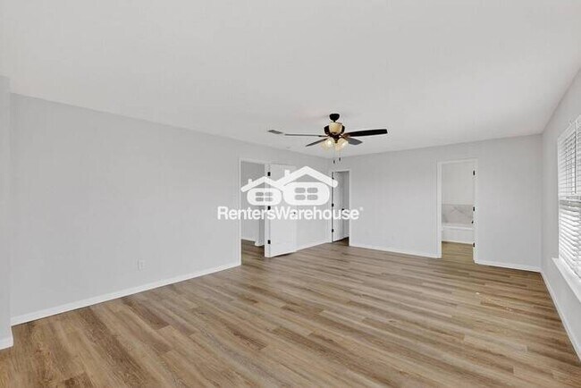 Building Photo - Haslet New Listing Completely Refreshed