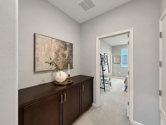 Building Photo - 262 Agustin Narvaez St