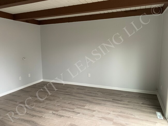 Building Photo - 89 Twin Beeches