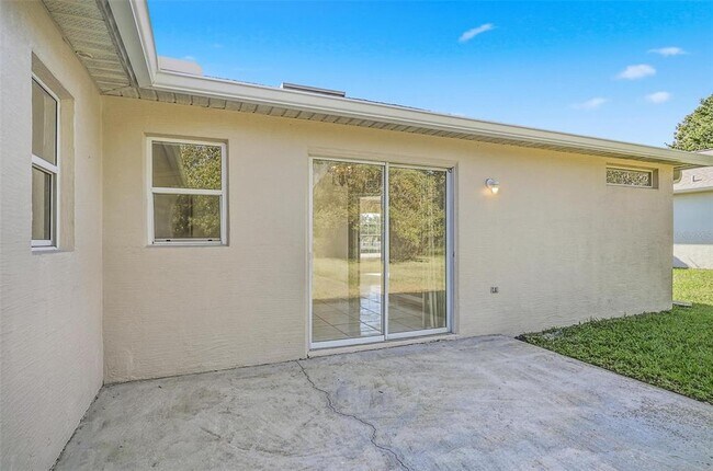 Building Photo - 106 La Mancha Dr