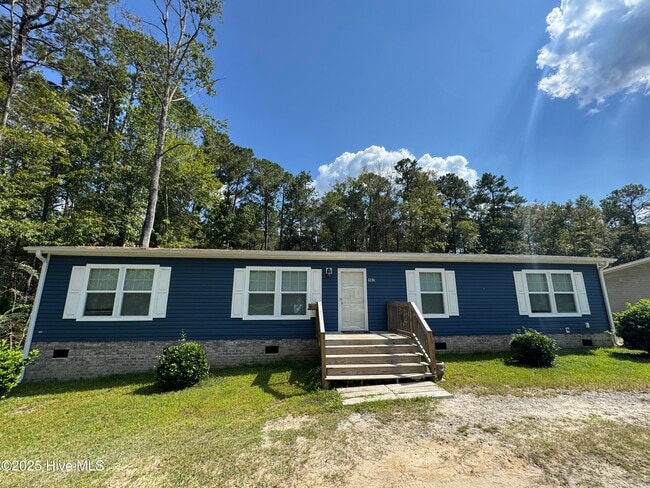 Primary Photo - 162 Sandy Creek Dr