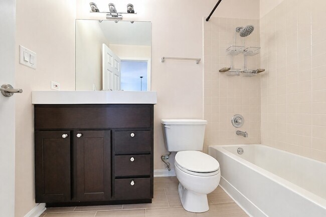 Building Photo - 1347 Winfield Way