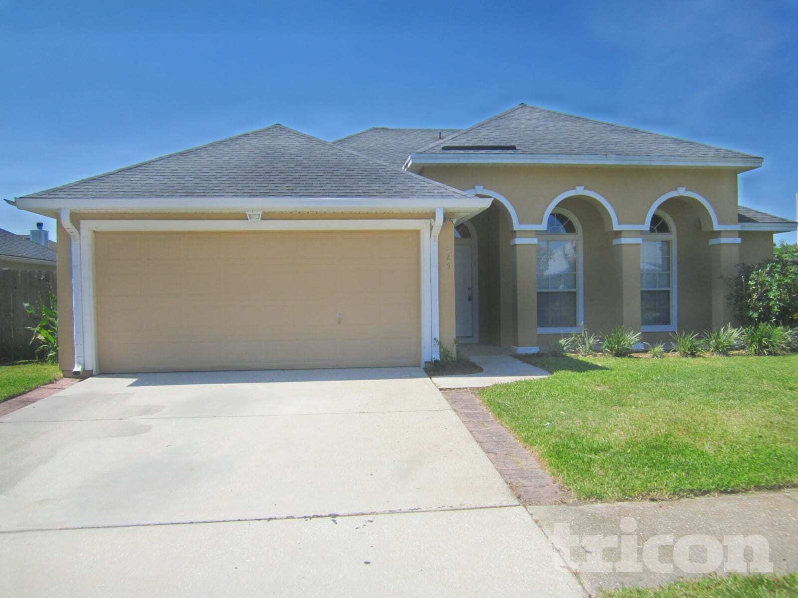 Building Photo - 325 Island View Cir