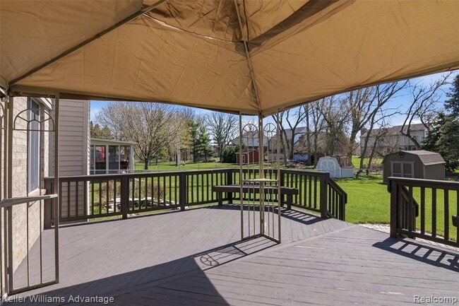 Building Photo - 40051 Finley Dr